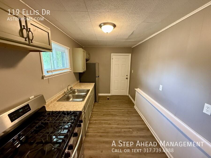 119 Ellis Dr - Photo 7 of 23