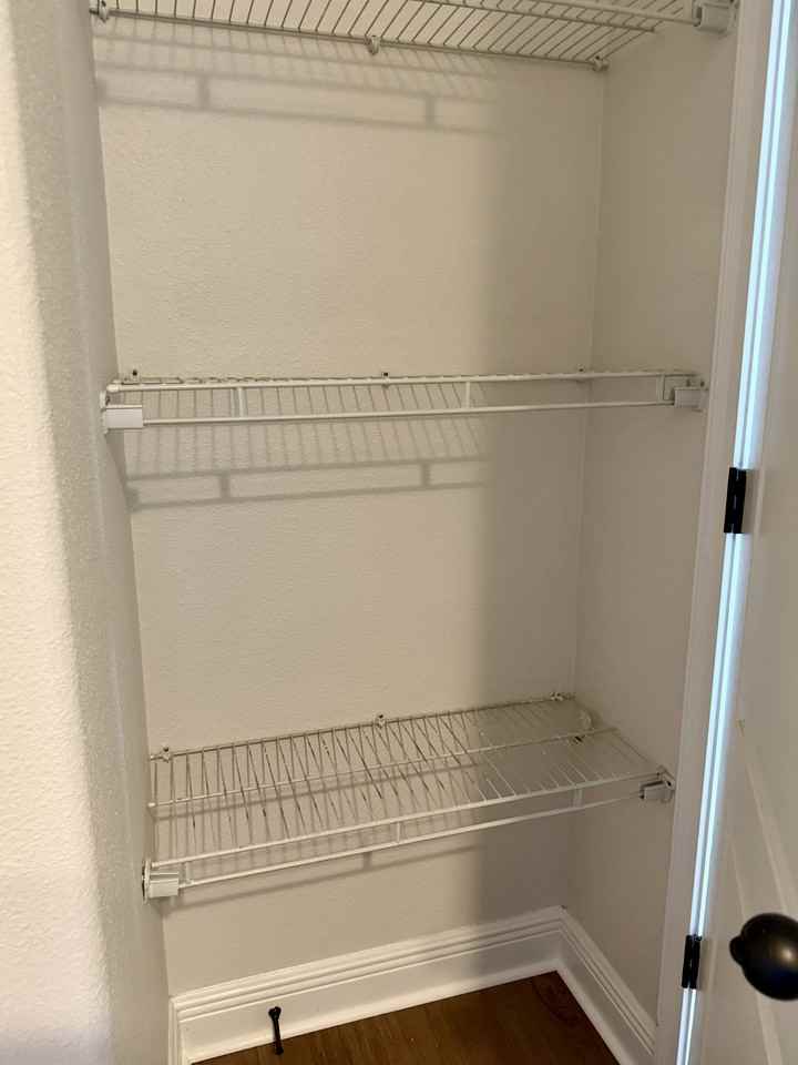 8039 Laureate Blvd #B - Photo 7 of 26