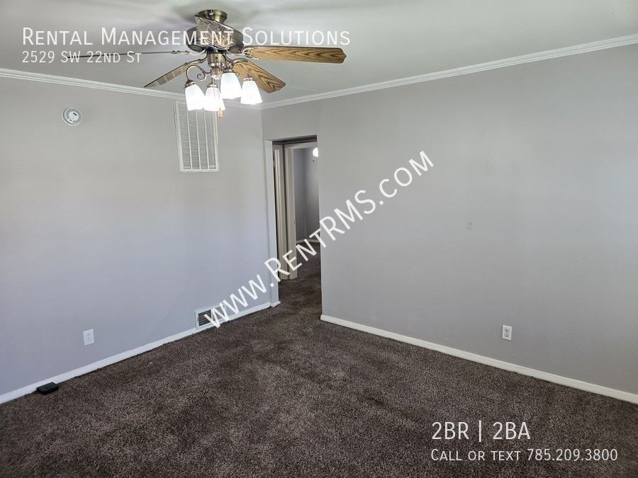 2529 Sw 22nd St - Photo 4 of 14