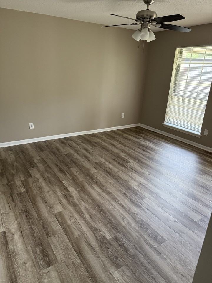 2881 Normandy Dr #1 - Photo 2 of 20