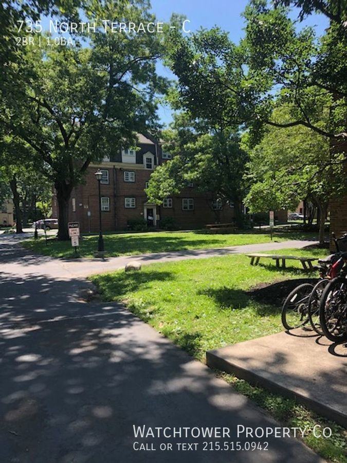 735 North Ter #C - Photo 2 of 41