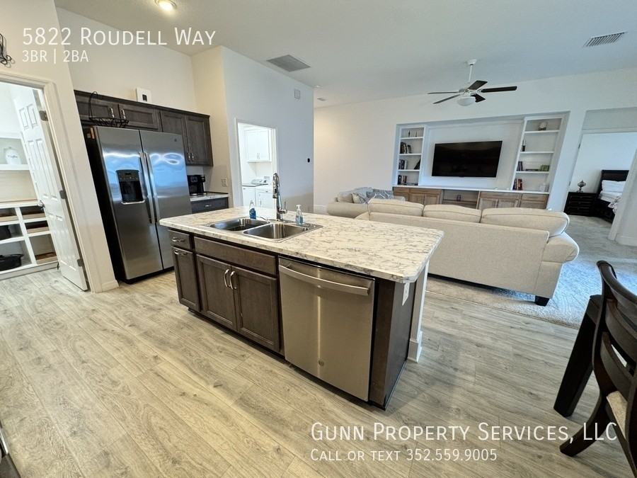 5822 Roudell Way - Photo 5 of 22