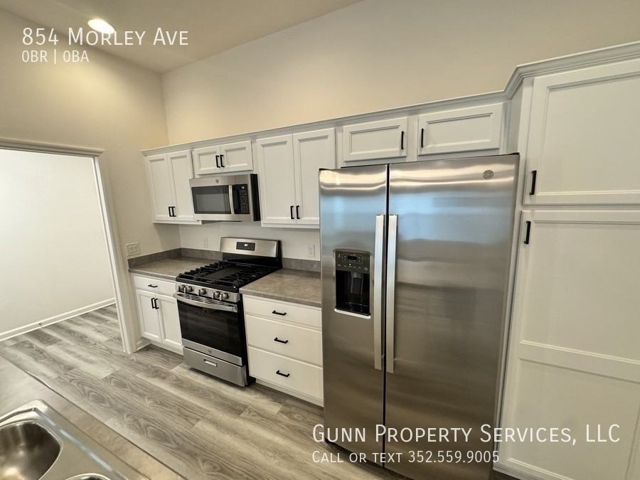 854 Morley Ave - Photo 4 of 22