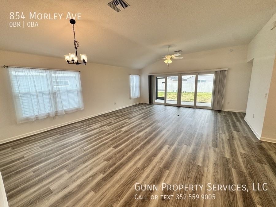 854 Morley Ave - Photo 5 of 22