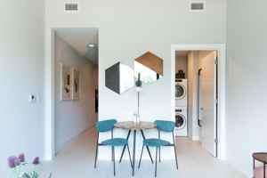 featured image of 211 W Armour Blvd