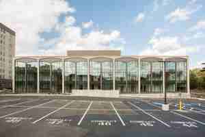 featured image of 211 W Armour Blvd