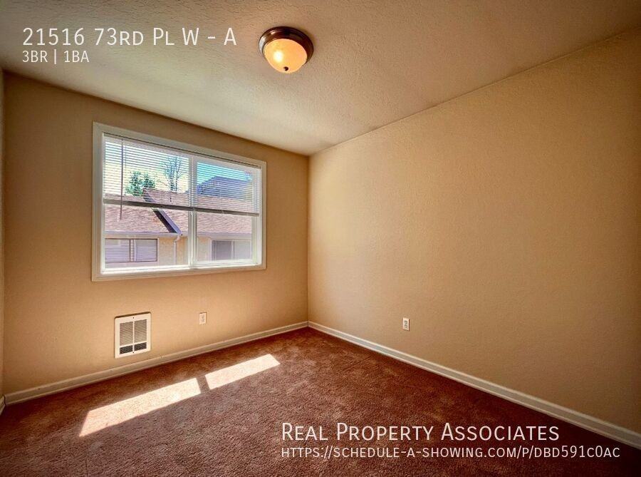 21516 73rd Pl W #A - Photo 5 of 13