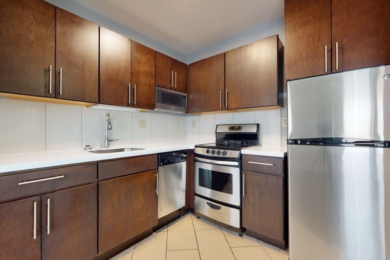 Kenwood - Photo 5 of 25