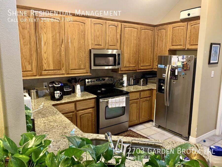 2703 Garden Brook Trl - Photo 3 of 19