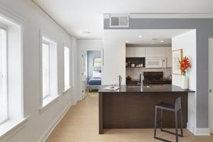 featured image of 3560 Broadway Blvd