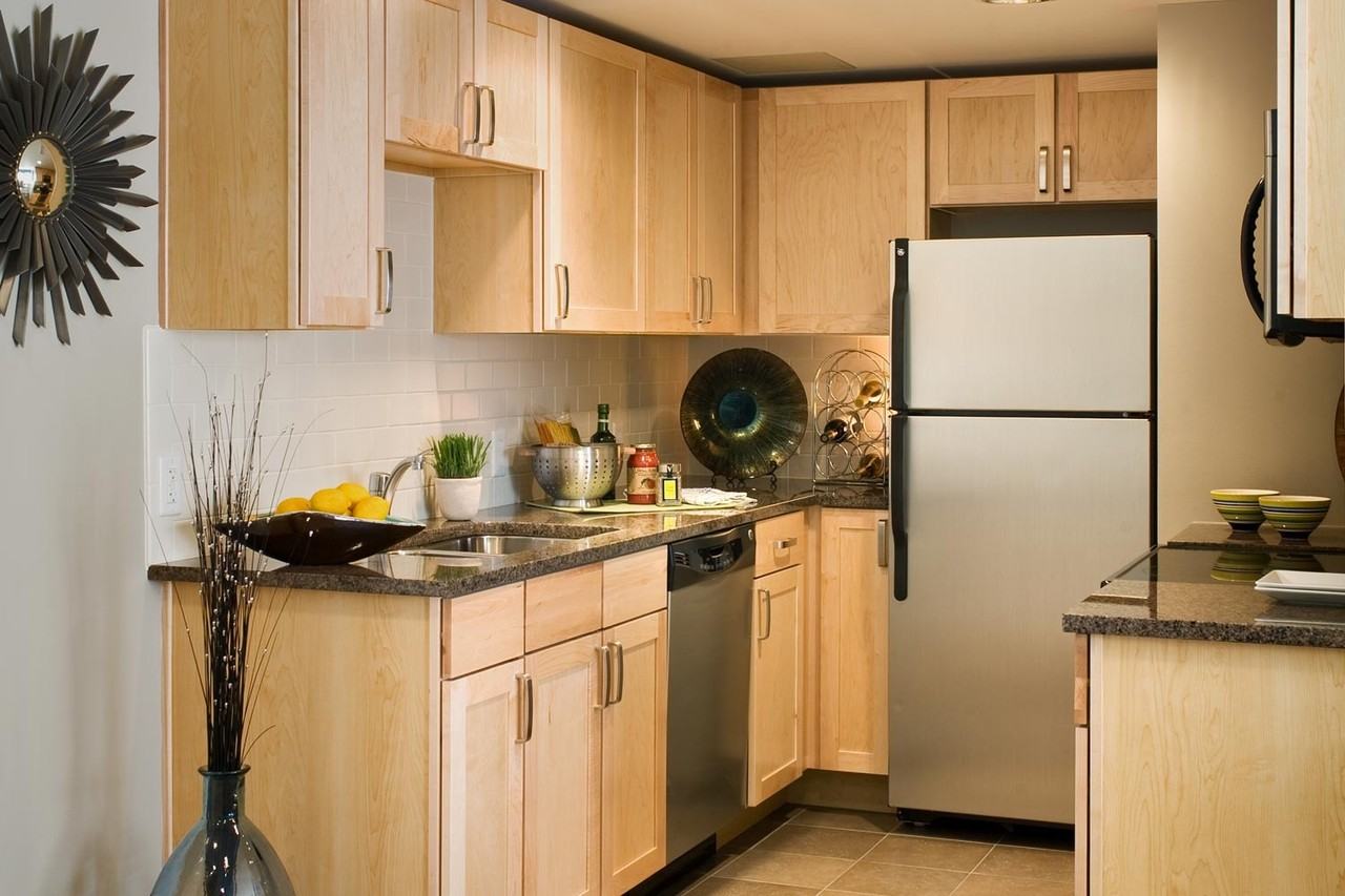 Clyde Manor - Photo 3 of 50
