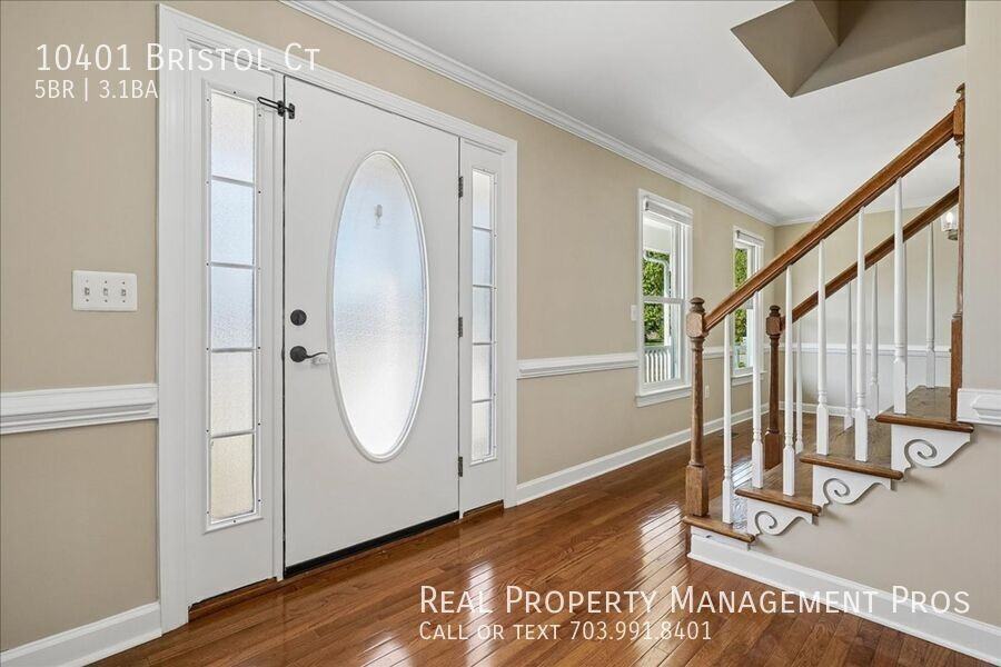 10401 Bristol Ct - Photo 4 of 50
