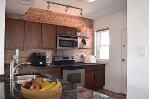 featured image of 3346 Gillham Rd