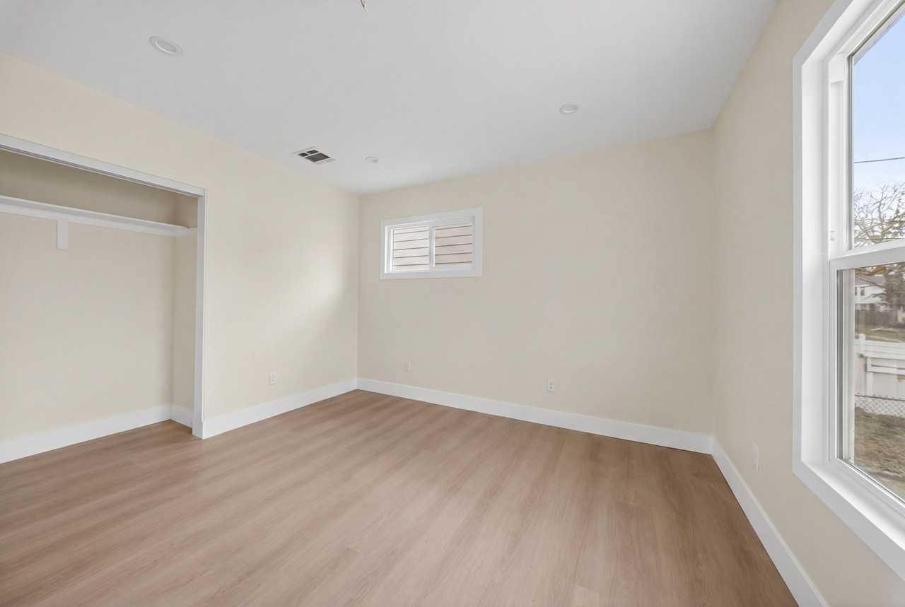 820 Aragon Ave #NA - Photo 7 of 10