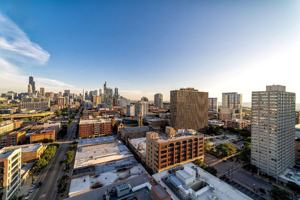 featured image of 2111 S Wabash Ave