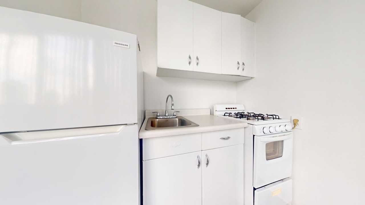 Lake Meadows Apartments - Photo 2 of 50