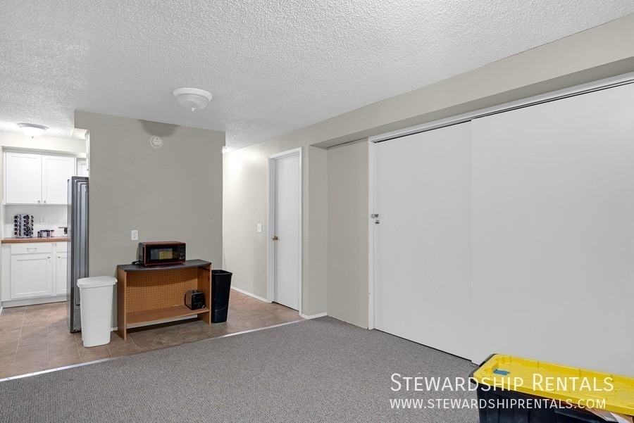 528 Tyler St #4 - Photo 2 of 10