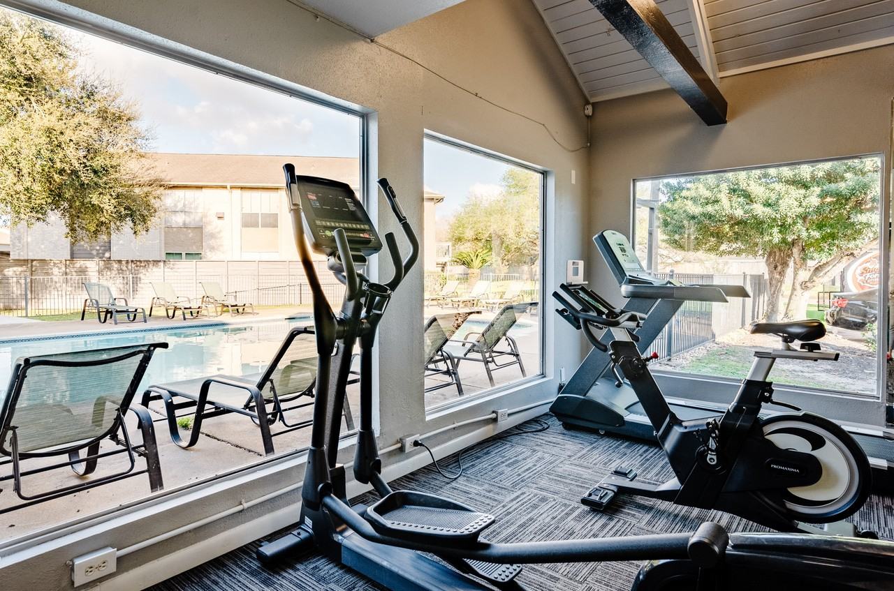 University Green - Photo 6 of 41