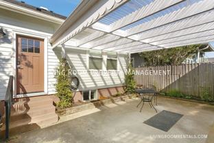 4124 Se 11th Ave #B - Photo 1 of 1
