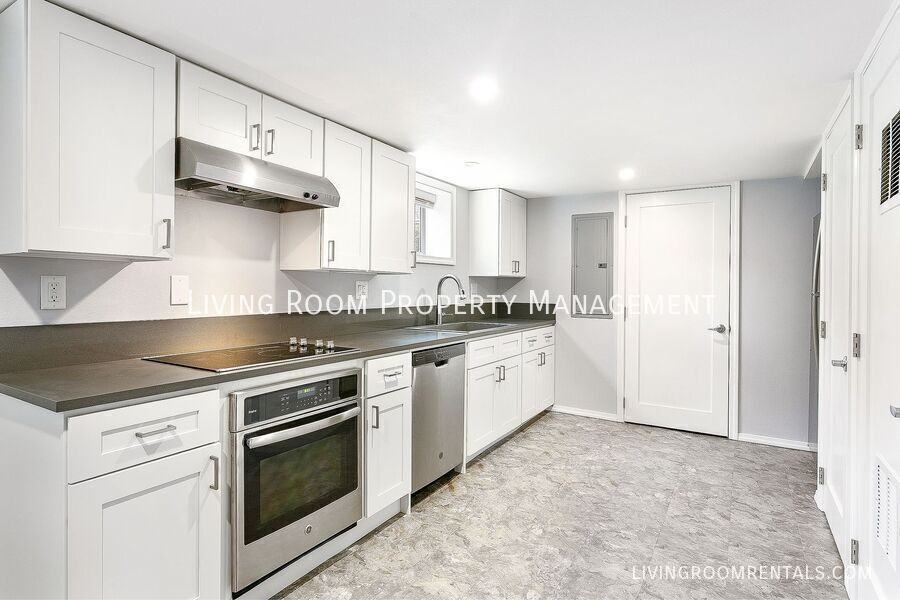 4124 Se 11th Ave #B - Photo 3 of 11