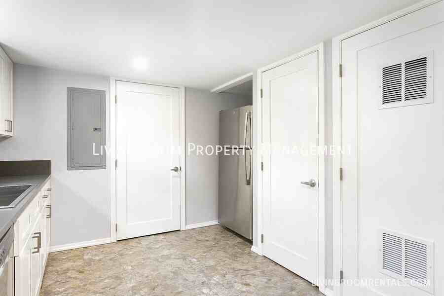 4124 Se 11th Ave #B - Photo 5 of 11