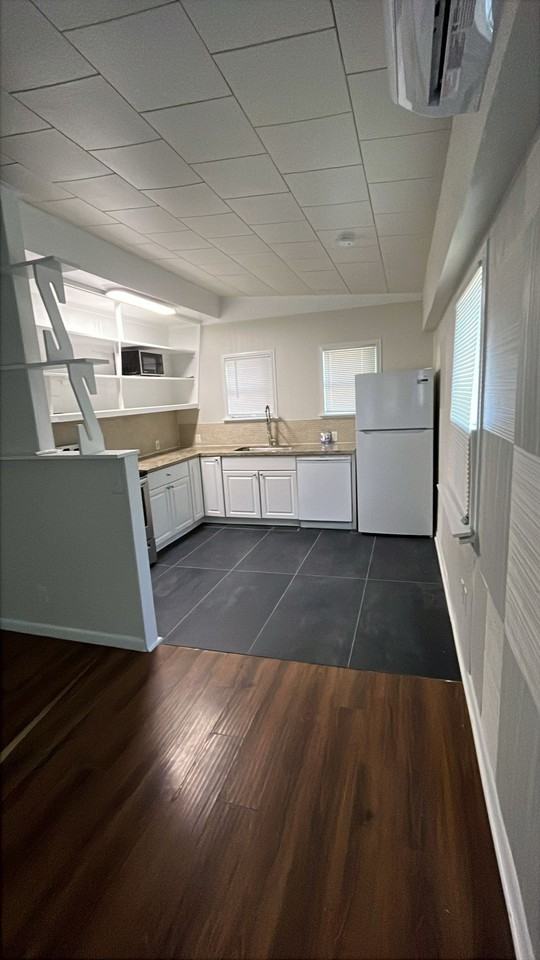 834 Sw 11th St #C - Photo 7 of 16