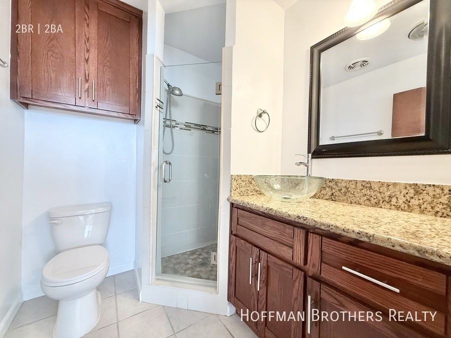 17348 Burbank Blvd #6 - Photo 6 of 7