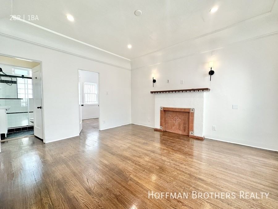 643 N Spaulding Ave - Photo 6 of 13