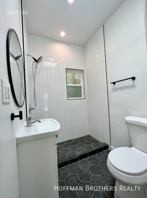 643 N Spaulding Ave - Photo 7 of 13