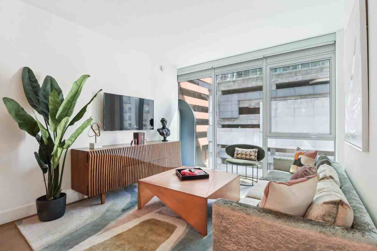 Apex and Alina - Photo 4 of 36