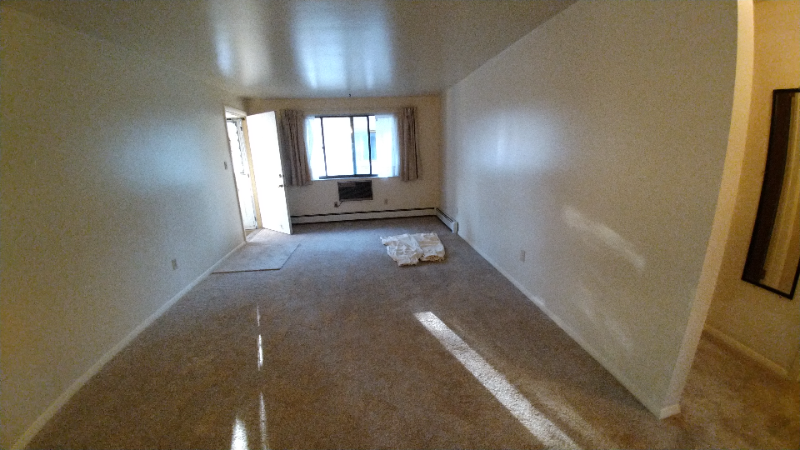 331 E Magnolia St - Photo 4 of 9