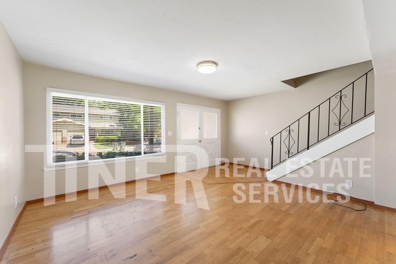 6167 Oakgreen Cir - Photo 2 of 26