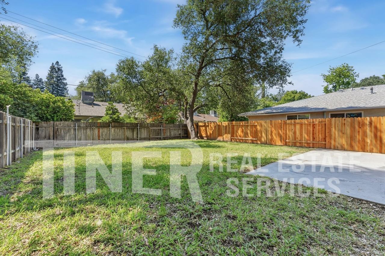 6167 Oakgreen Cir - Photo 4 of 26