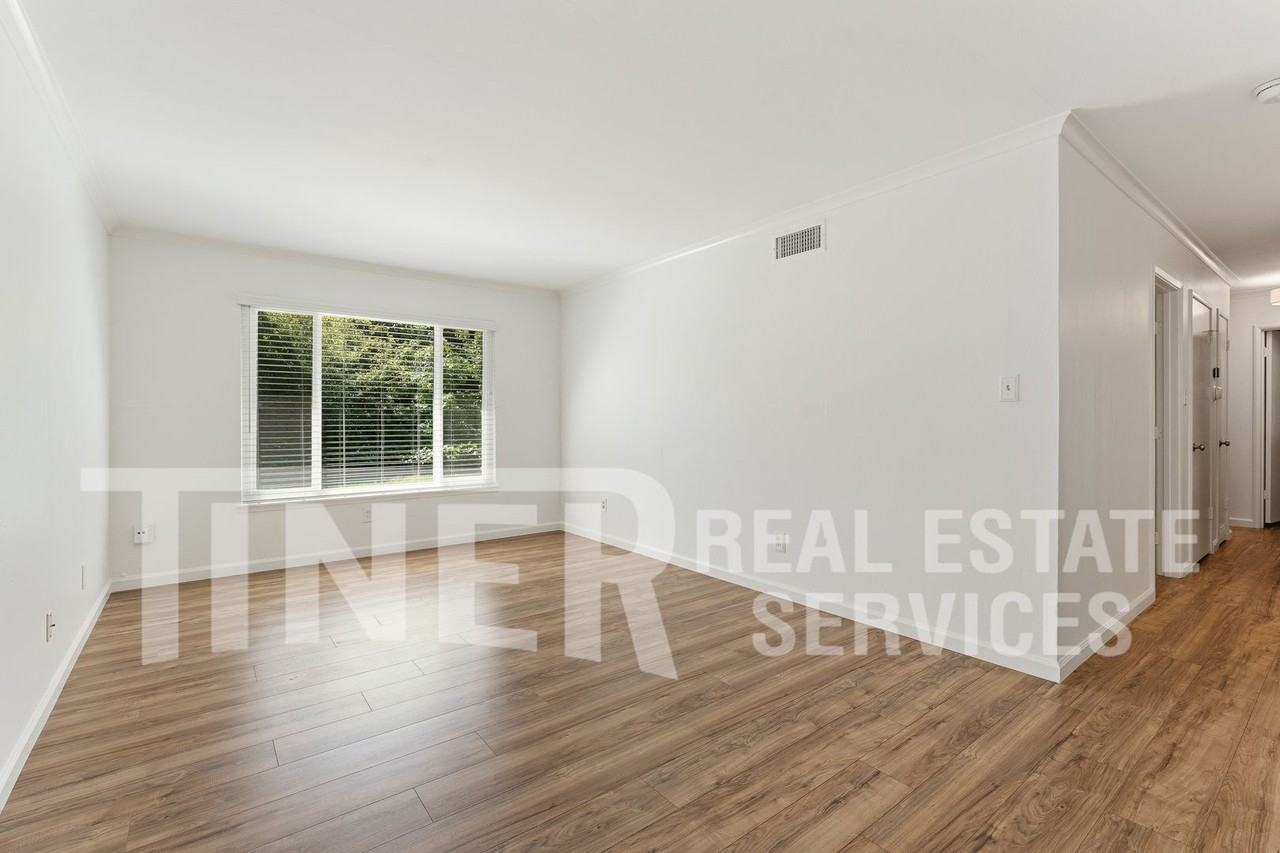 6000 Coyle Ave - Photo 3 of 25