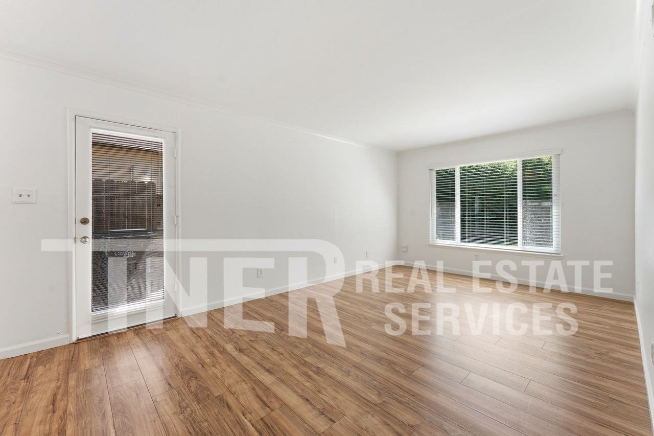 6000 Coyle Ave - Photo 4 of 25