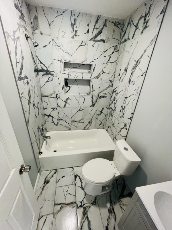 2413 N Bancroft St - Photo 7 of 8