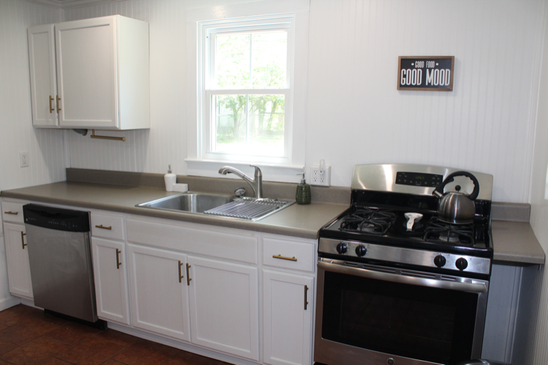 117 W Poplar St - Photo 6 of 21