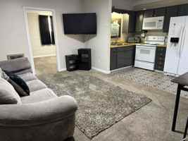 featured image of 614 E Mckee St