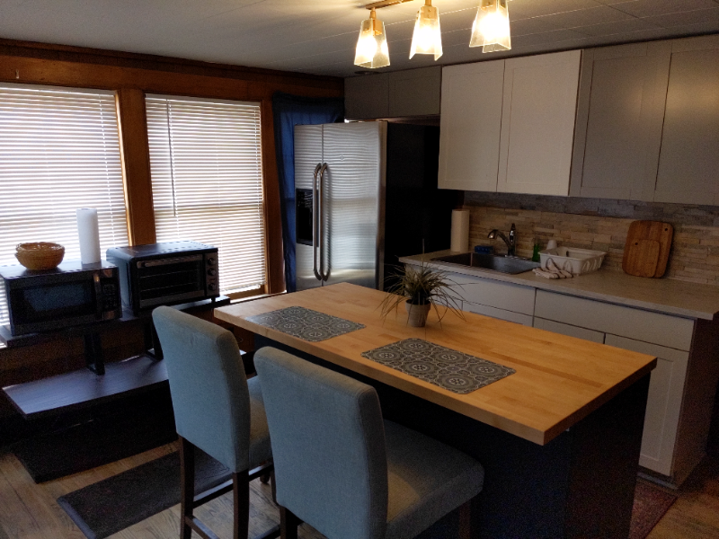 112 N Commerce St #1