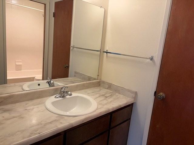 2740 Park Ave #O - Photo 6 of 11