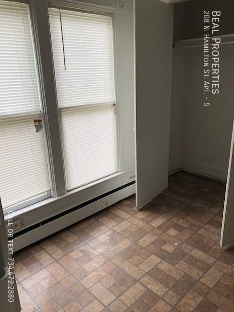 208 N Hamilton St #5 - Photo 4 of 13