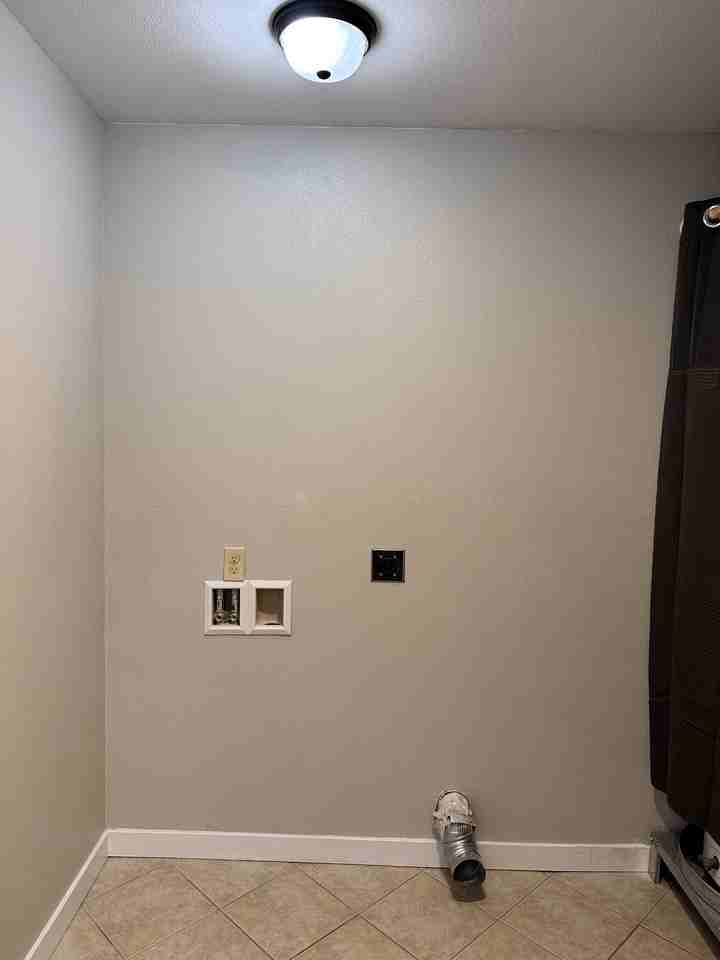 215 Van Scoyoc Ave Sw #B - Photo 7 of 14