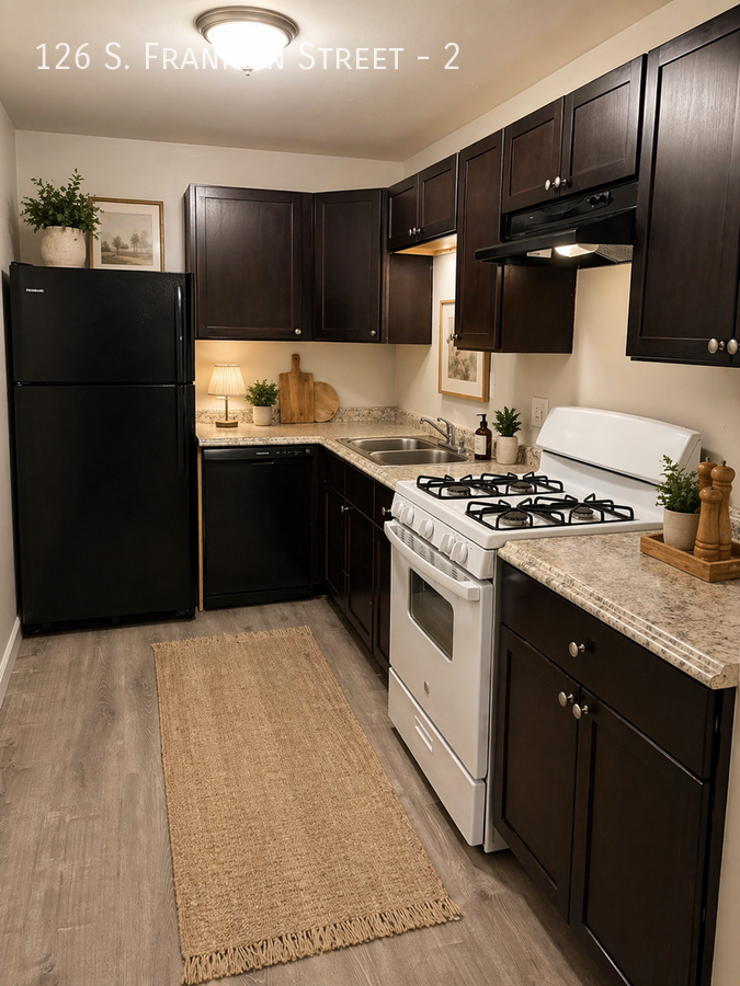 126 S Franklin St #2 - Photo 4 of 15