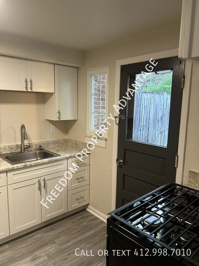 3398 Columbia Dr - Photo 4 of 22