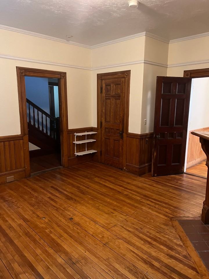 14 Beacon St #2 - Photo 2 of 9