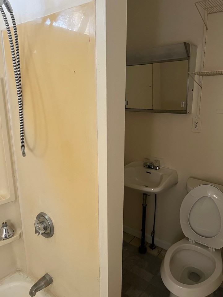 14 Beacon St #2 - Photo 5 of 9