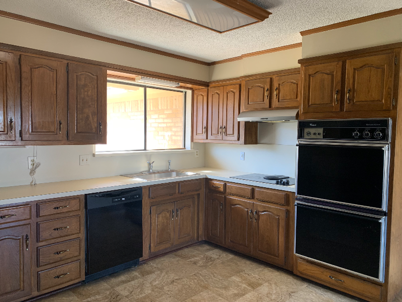 606 Heritage Trl - Photo 3 of 12