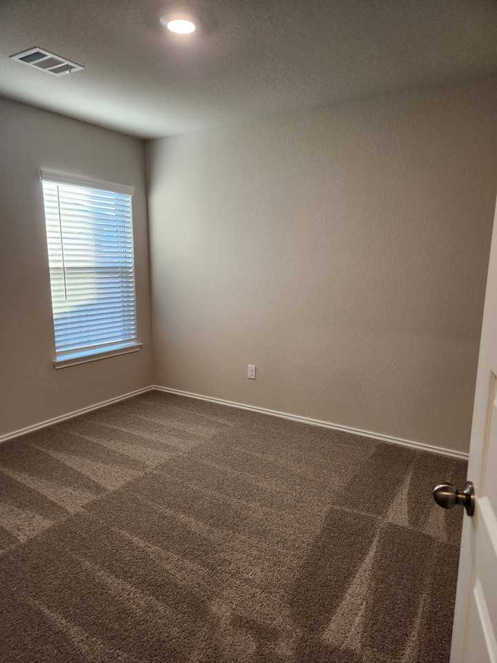 260 Gallant Front Ln - Photo 6 of 14