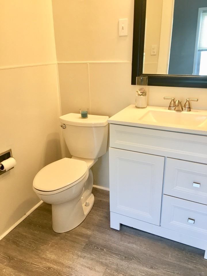 801 Lincoln St #2R - Photo 2 of 7