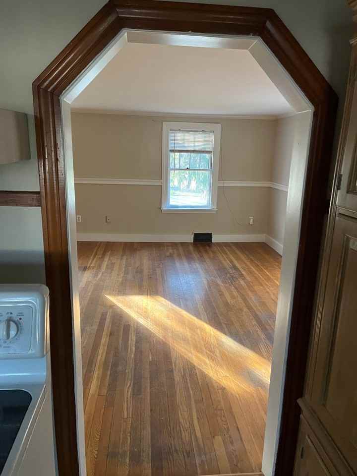 61 Mechanic St - Photo 5 of 8